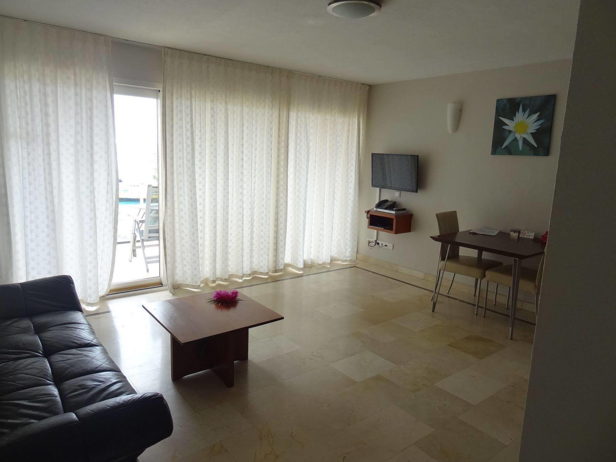 Bonaire Seaside Apartments エクステリア 写真