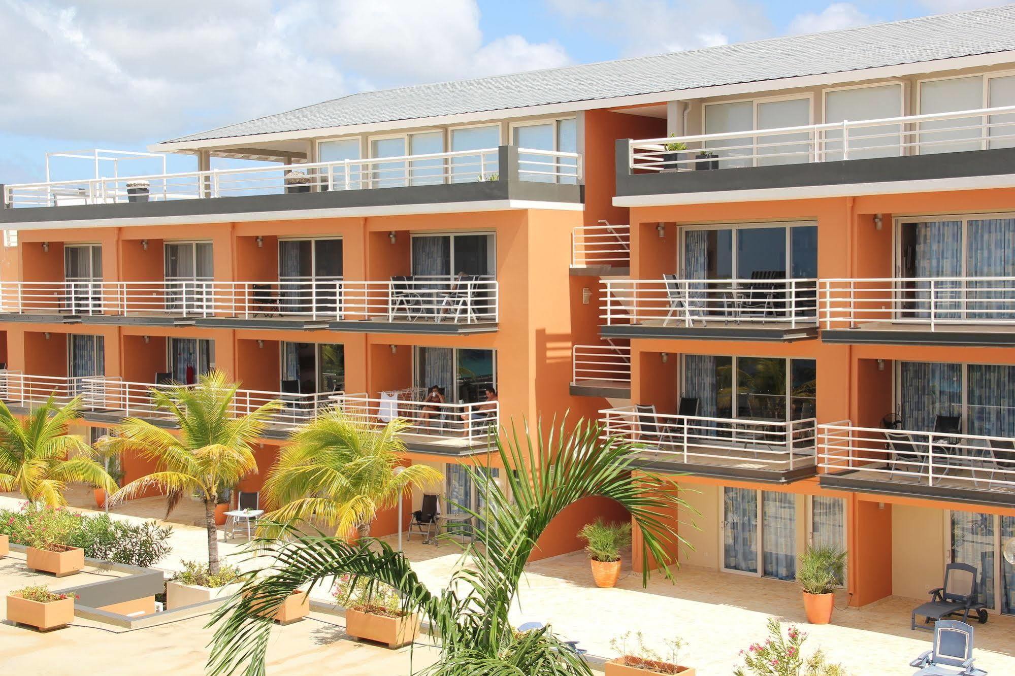 Bonaire Seaside Apartments エクステリア 写真